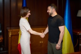 În Grecia, Maia Sandu a discutat cu Președintele Ucrainei, Volodymyr Zelenskyy
